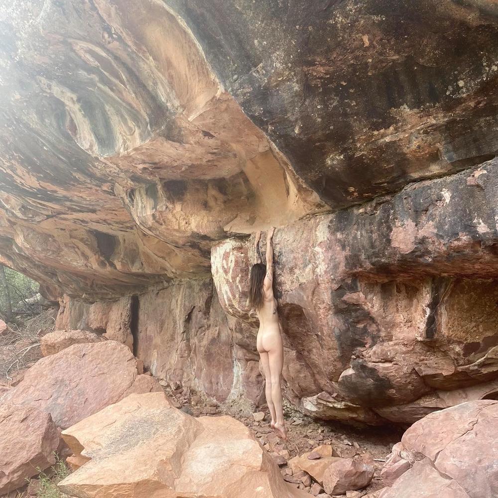 Meet your Posher, Hayley